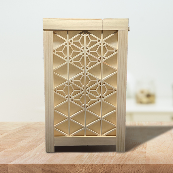 方形組子の行燈 ：角麻の葉、胡麻、舛つなぎ　プッシュライト付き 方形組子の行燈 ：角麻の葉、胡麻、舛つなぎ プッシュライト付き